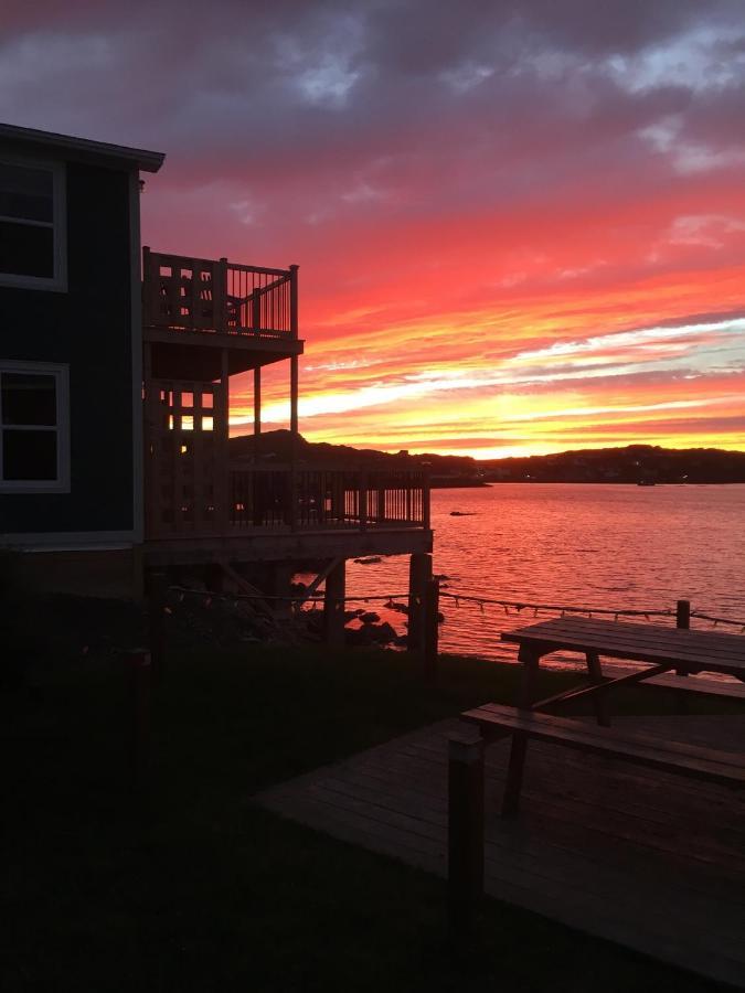 Toulinguet Inn - Suites Twillingate Exterior photo