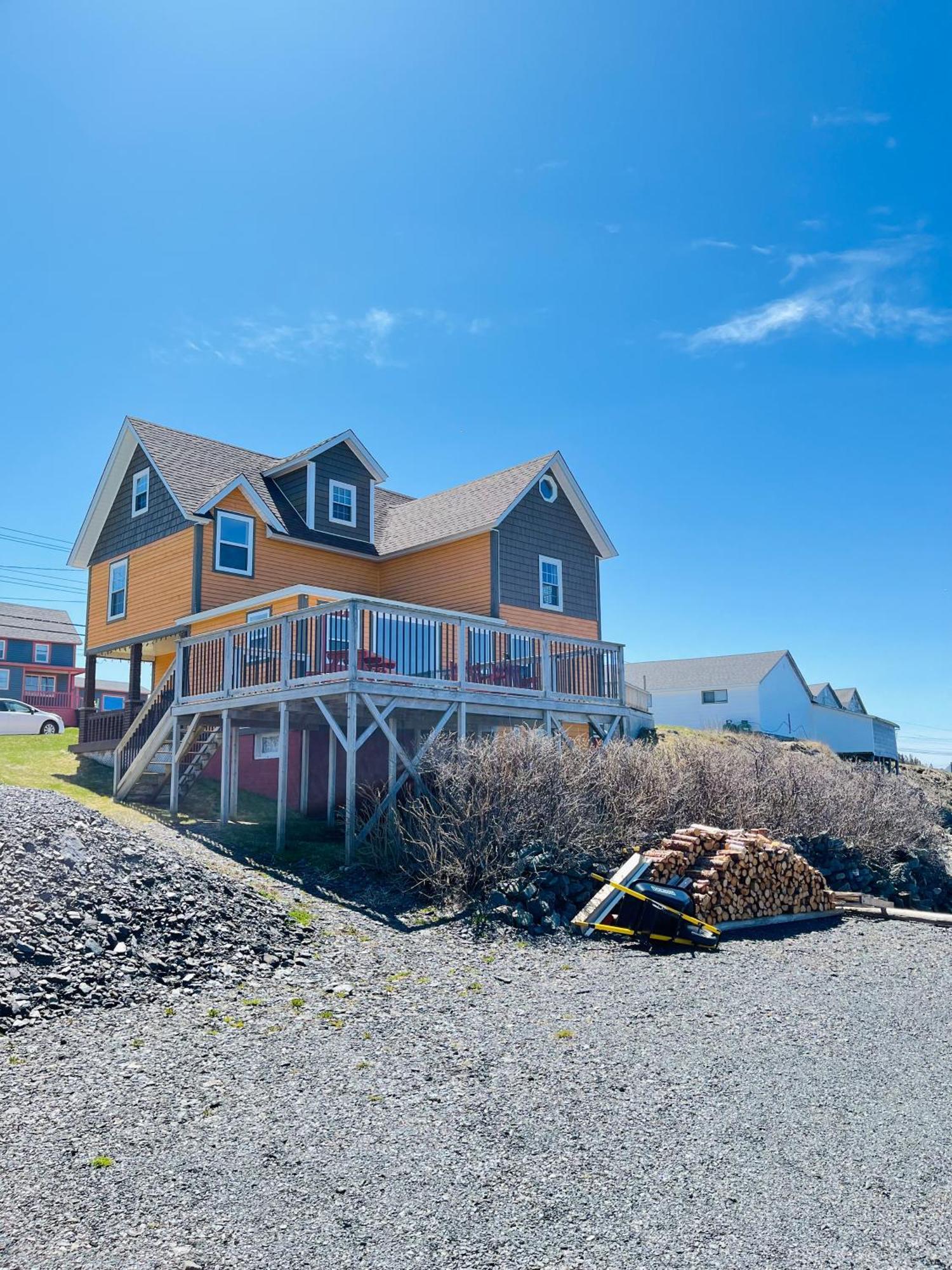 Toulinguet Inn - Suites Twillingate Exterior photo