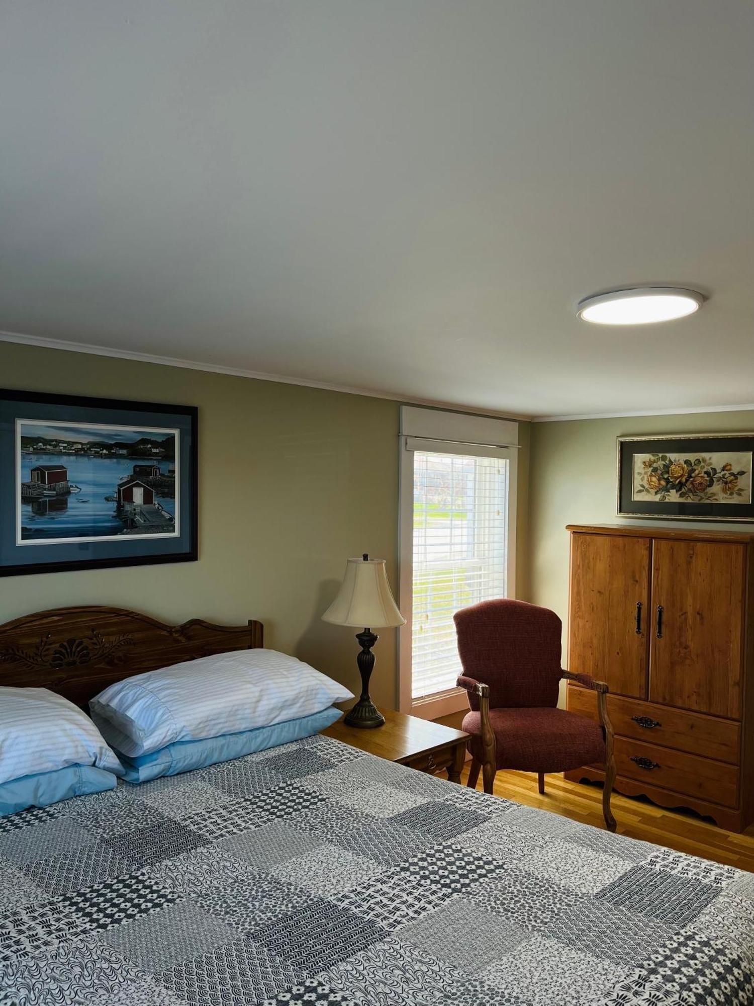 Toulinguet Inn - Suites Twillingate Exterior photo